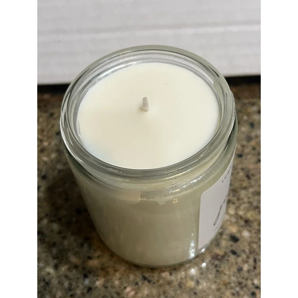 Lumeloom candle scented